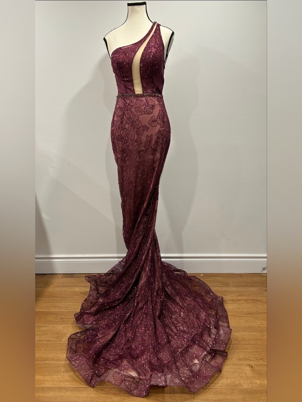 Mayee Fashion Burgundy Sequin Lace Mermaid Evening Gown Size 6 NWT
